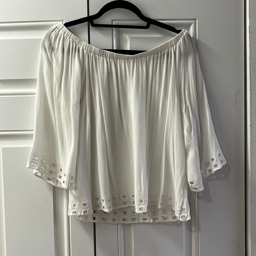 Off the shoulder The Hanger off-white flowy top